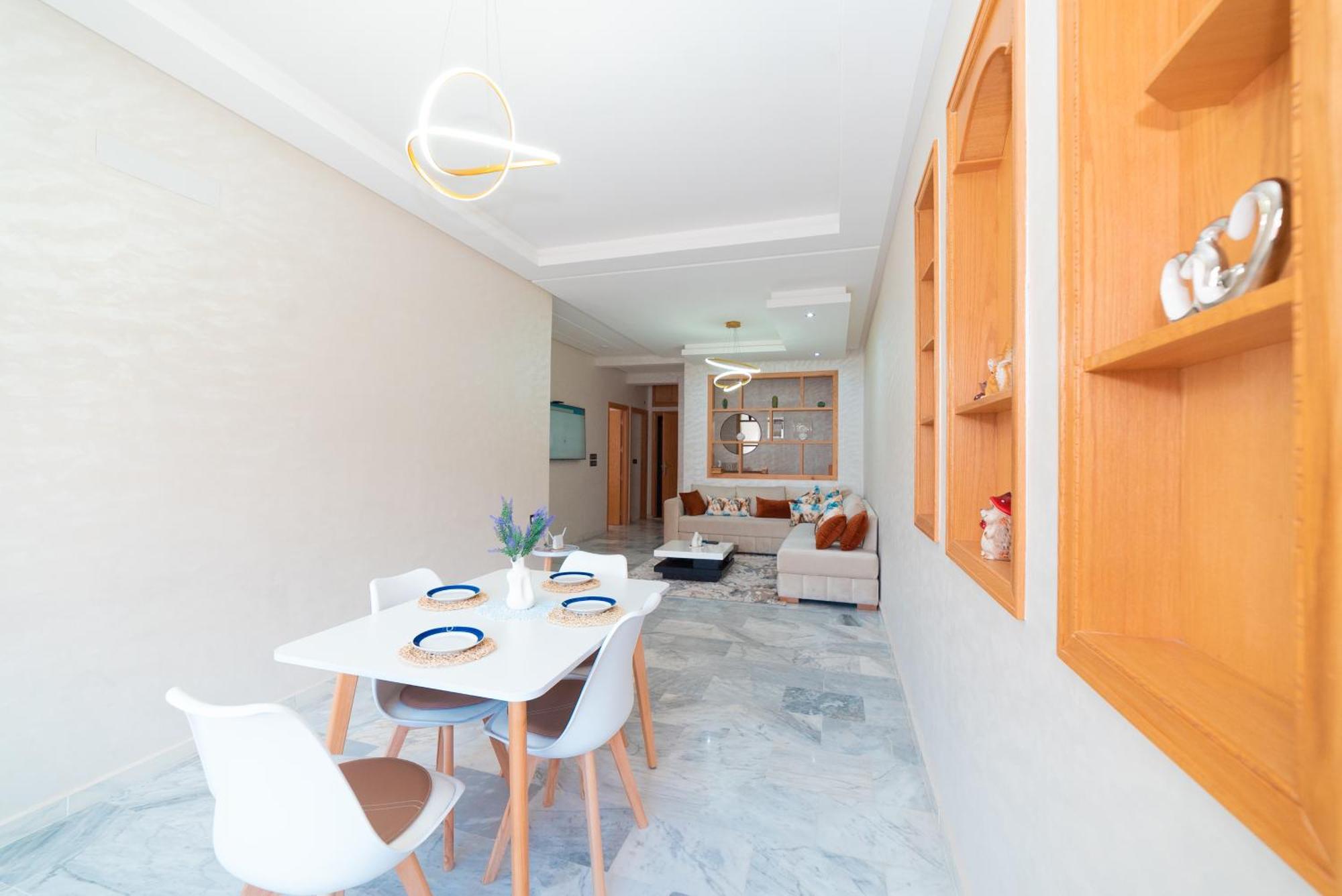 Confort Familial Lumineux Et Spacieux Avec Jardin, Pres De L'aeroport Et A Proximite De Marjane Et De La Foret Apartment *